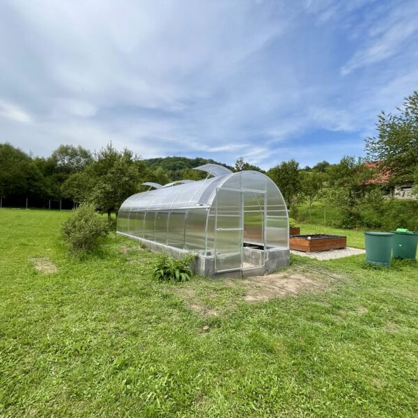 Solární nabíječka: Jak funguje a komu se vyplatí?